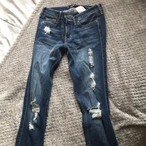 Low Rise Super Skinny Crop Hollister Jeans